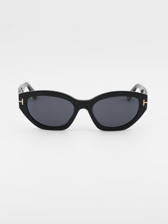 Tom Ford Penny FT1086 01A Sunglasses Black Cat Eye Frame, Smoke Lenses main image 6